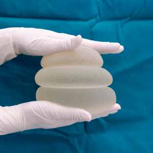 silicone breast implants that can be checked by the Shore hardness test